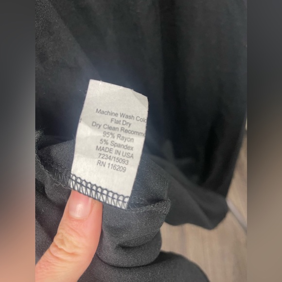 VELVET TORCH V-NECK LONG SLEEVE BLACK MIDI RIBBED DRESS SIZE MEDIUM NWT - Picture 11 of 11